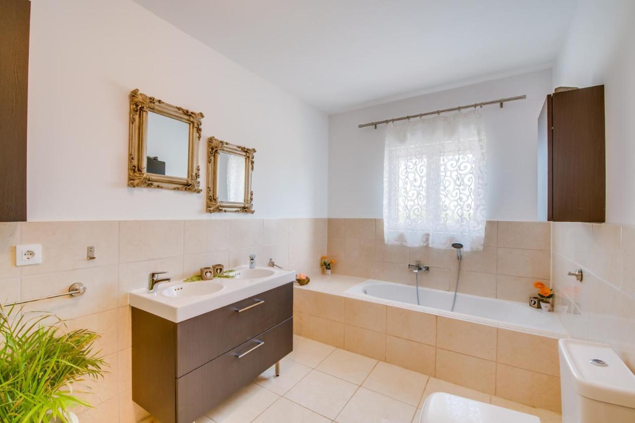 Ideal Property Mallorca - Villa Del Nord Sa Pobla Luaran gambar